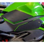 Tankpad Eazi Grip Side Kawasaki ZX-4RR '23-'24 Tank Grip Black/Clear PRO443